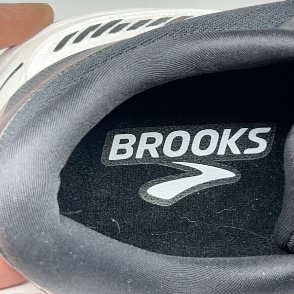 BRAND NEW Brooks Adrenaline GTS 23 Running Shoes Black Sneakers Womens 9 1/2 - Picture 12 of 12